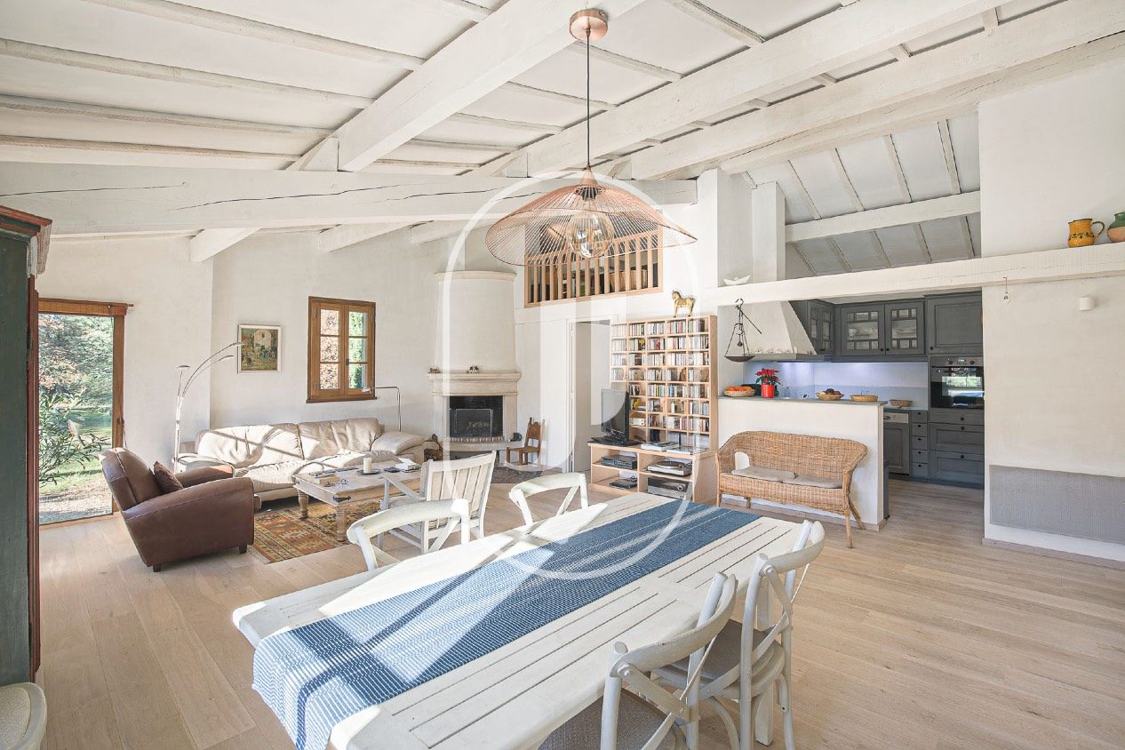 Salon intérieur du bâti